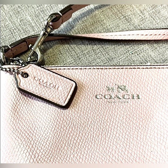 Coach Light Pink Leather Wristlet - Picture 3 of 6
